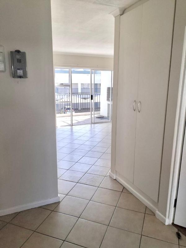 To Let 1 Bedroom Property for Rent in Gordons Bay Western Cape